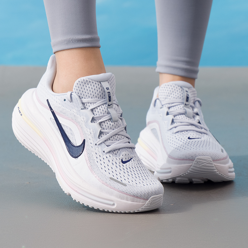 Nike Women's Shoes Original Li - Lightweight Road Running Shoes 评论和价格