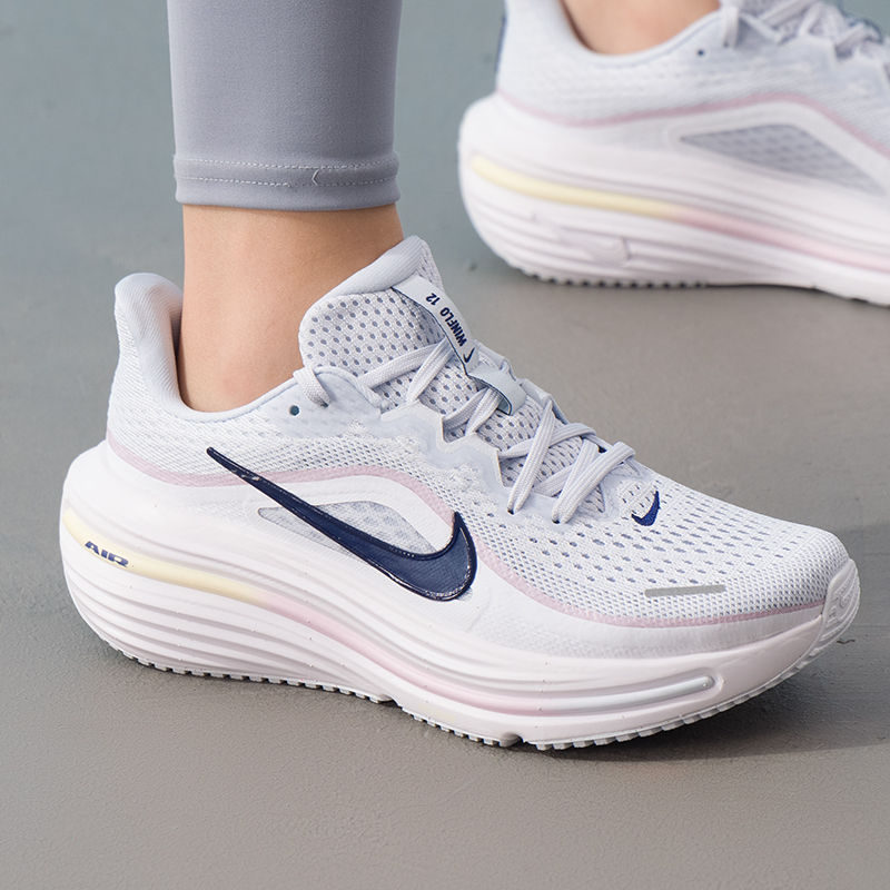 Nike Women's Shoes Original Li - Lightweight Road Running Shoes 评论和价格