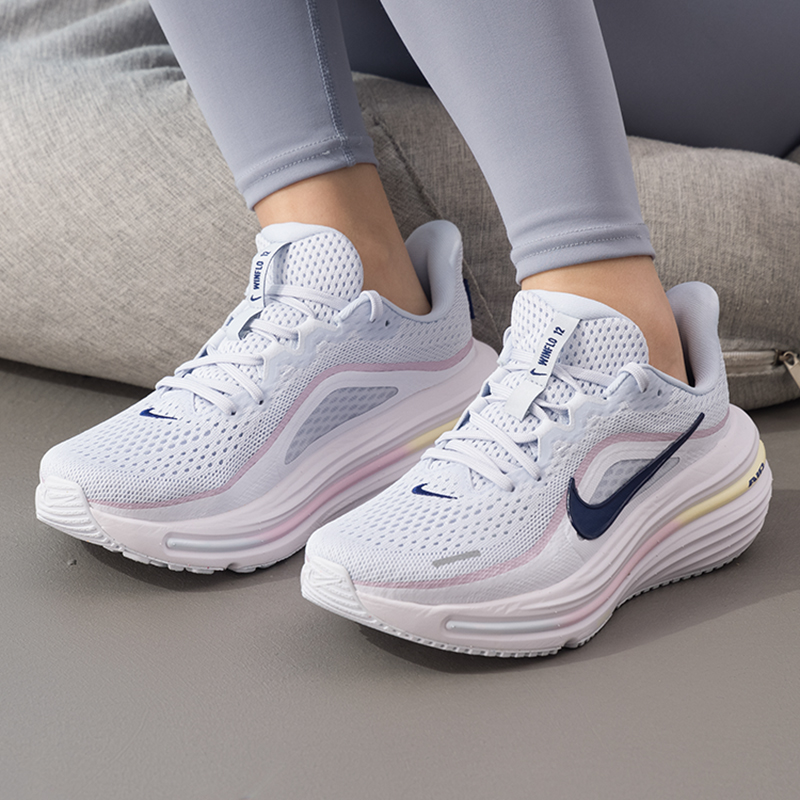 Nike Women's Shoes Original Li - Lightweight Road Running Shoes 评论和价格