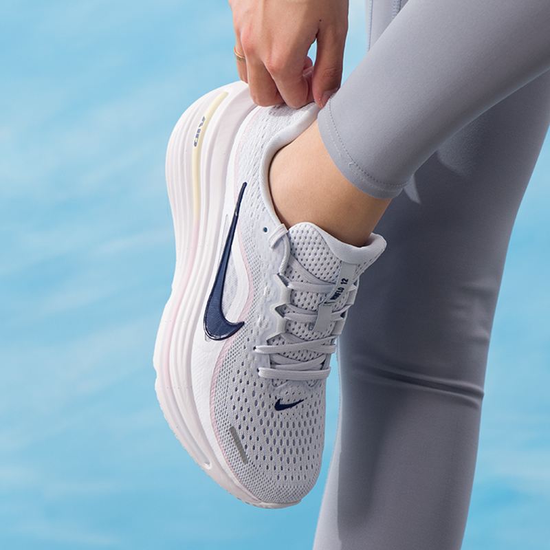 Nike Women's Shoes Original Li - Lightweight Road Running Shoes 评论和价格