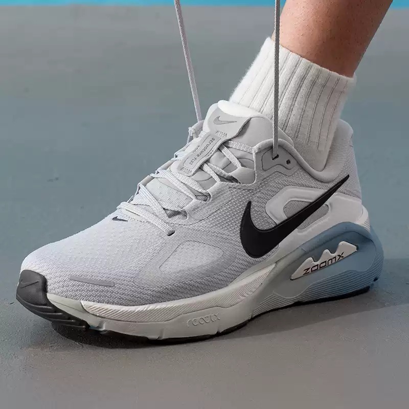 Nike Men's Shoes Original Ligh - Lightweight Road Running Shoes 评论和价格
