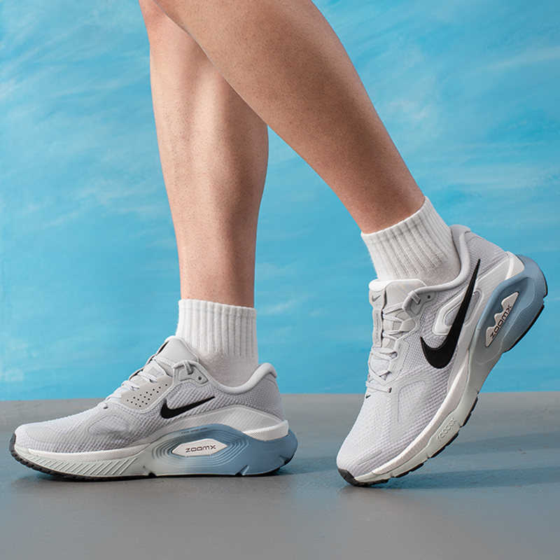 Nike Men's Shoes Original Ligh - Lightweight Road Running Shoes 评论和价格